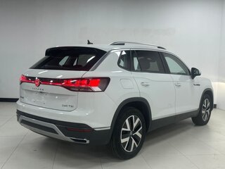 2023 Volkswagen Tayron I Рестайлинг, белый, 2390000 рублей, вид 4