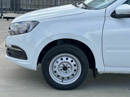 2026 Lada (ВАЗ) Granta I Рестайлинг, белый, 1176000 рублей, вид 2