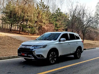 2020 Mitsubishi Outlander III Рестайлинг 3, белый, 1780004 рублей, вид 1