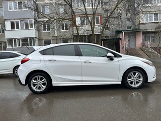 2017 Chevrolet Cruze II, белый, 950000 рублей, вид 3