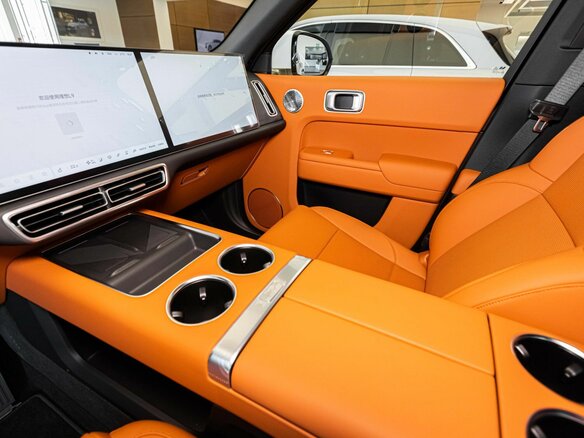 2026 Li Auto (Lixiang) L9 52.3 kWh I Рестайлинг, белый, 11990000 рублей - вид 14