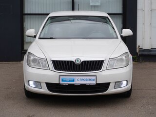 2012 Skoda Octavia II (A5) Рестайлинг, белый, 850000 рублей, вид 2