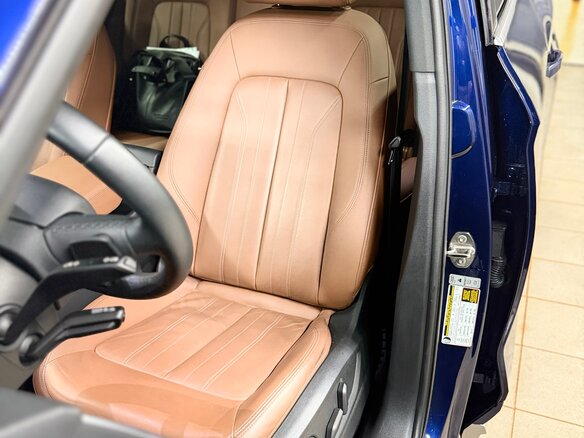 2021 Audi Q5 45 TFSI II (FY) Рестайлинг, синий, 3690000 рублей - вид 6