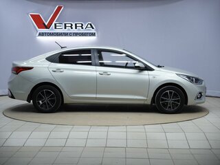 2018 Hyundai Solaris II, бежевый, 1090000 рублей, вид 4