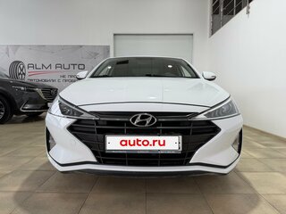 2019 Hyundai Elantra VI (AD) Рестайлинг, белый, 1650000 рублей, вид 2
