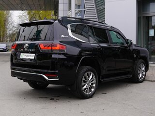 2021 Toyota Land Cruiser 300 Series, чёрный, 10300000 рублей, вид 4