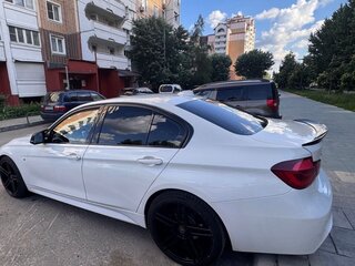 2017 BMW 3 серии 330i xDrive VI (F3x) Рестайлинг, белый, 2300000 рублей, вид 4