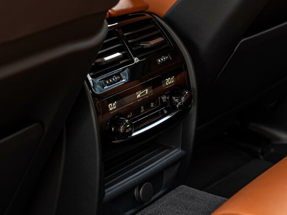 2019 BMW M5 Competition VI (F90), синий, 8380000 рублей - вид 31