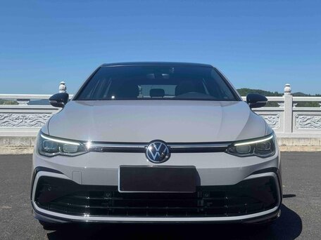 2022 Volkswagen Golf VIII, серый, 2270000 рублей, вид 2