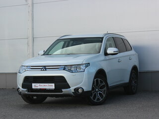 2014 Mitsubishi Outlander III, белый, 1475000 рублей, вид 1
