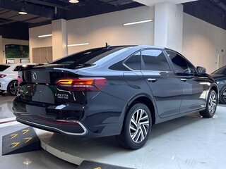 2022 Volkswagen Lavida III Рестайлинг, чёрный, 1700000 рублей, вид 3
