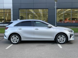 2018 Kia Ceed III, серебристый, 1665000 рублей, вид 4