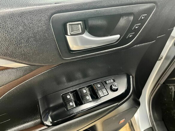 2014 Toyota Highlander III (XU50), серебристый, 2757000 рублей - вид 16