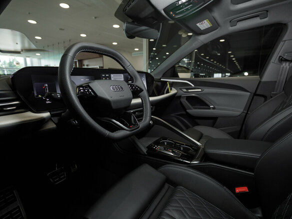 2026 Audi Q5 L III (GU), чёрный, 6399000 рублей - вид 10