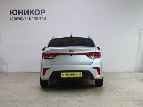 2018 Kia Rio IV, серебристый, 1259000 рублей - вид 5