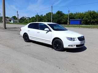2012 Skoda Superb II, белый, 999999 рублей, вид 5