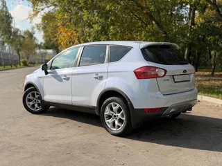 2010 Ford Kuga I, белый, 1900000 рублей, вид 2