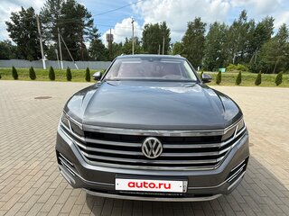 2020 Volkswagen Touareg III, серый, 5130000 рублей, вид 4