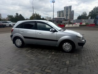 2009 Kia Rio II, серебристый, 445000 рублей, вид 3