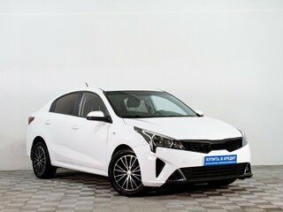 2021 Kia Rio IV Рестайлинг, белый, 1259000 рублей, вид 1