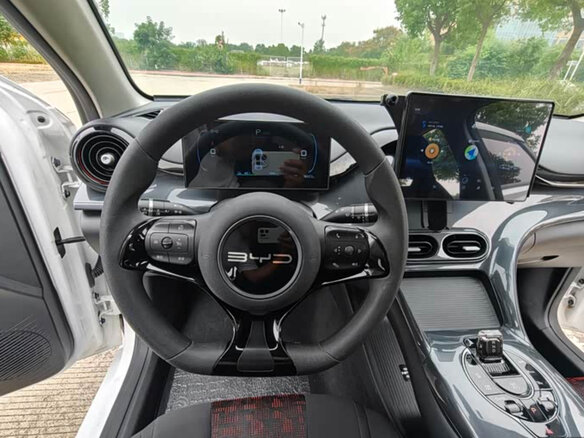 2023 BYD E2 I Рестайлинг, белый - вид 13