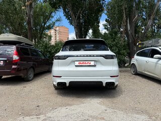 2018 Porsche Cayenne S III, белый, 7200000 рублей, вид 4