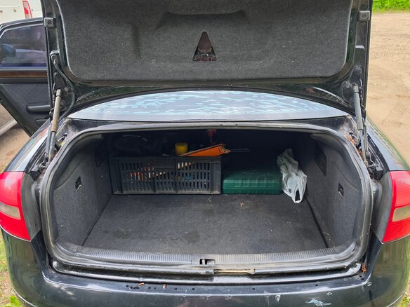 2001 Audi A6 II (C5), чёрный - вид 11