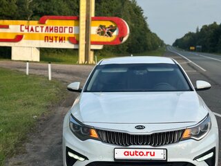 2019 Kia Optima IV Рестайлинг, белый, 1490000 рублей, вид 3