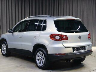 2010 Volkswagen Tiguan I, серебристый, 899000 рублей, вид 4