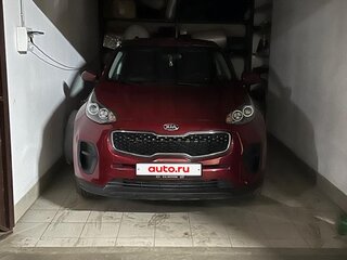 2018 Kia Sportage IV Рестайлинг, красный, 1650000 рублей, вид 3