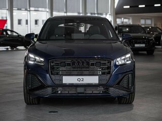 2026 Audi Q2 35 TFSI I Рестайлинг, синий, 4270000 рублей, вид 2