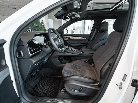 2026 Geely Monjaro I Рестайлинг, белый - вид 9