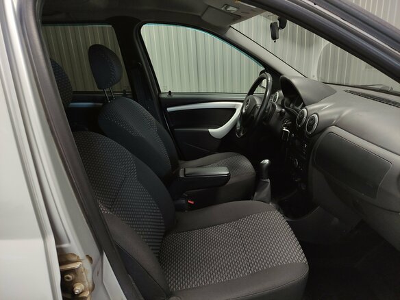 2016 Lada (ВАЗ) Largus I, серебристый, 779000 рублей - вид 8