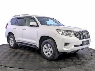 2021 Toyota Land Cruiser Prado 150 Series Рестайлинг 3, белый, 4695000 рублей, вид 3