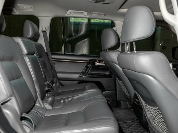 2010 Toyota Land Cruiser 200 Series, серый, 2700000 рублей - вид 33