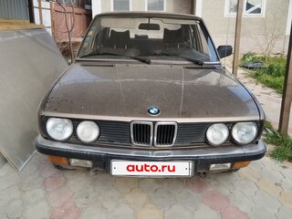 1984 BMW 5 серии 520i II (E28), бежевый, 2500000 рублей, вид 2