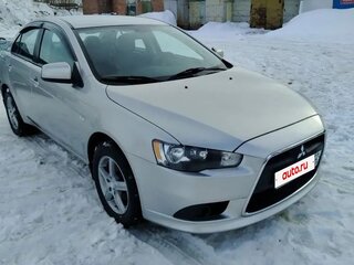 2013 Mitsubishi Lancer X Рестайлинг, серебристый, 1100000 рублей, вид 1