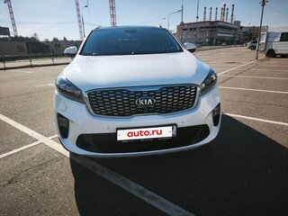 2018 Kia Sorento III Prime Рестайлинг, белый, 3400000 рублей, вид 1