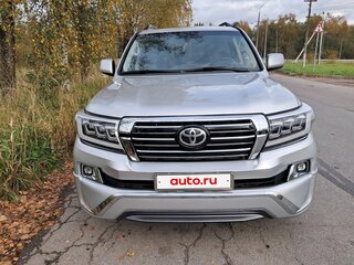 2008 Toyota Land Cruiser 200 Series, серебристый, 2450000 рублей, вид 2