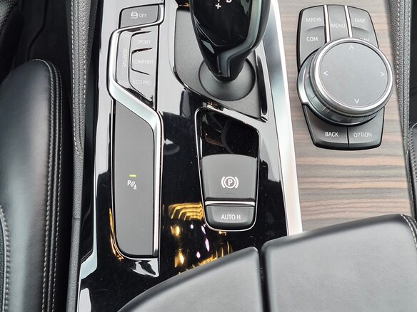 2019 BMW 5 серии 530d xDrive VII (G30/G31/G38), белый - вид 23