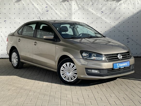 2017 Volkswagen Polo V Рестайлинг, бежевый, 1140000 рублей - вид 2