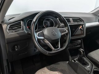 2021 Volkswagen Tiguan II Рестайлинг, коричневый, 2948254 рублей, вид 5