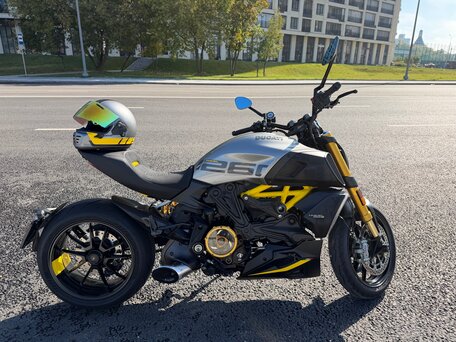 2022 Ducati Diavel 1260 S, жёлтый, 2190000 рублей, вид 1