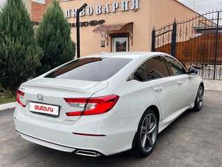2018 Honda Accord X, белый, 1800000 рублей, вид 5