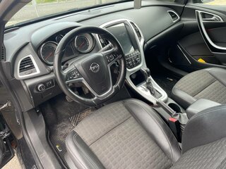 2013 Opel Astra GTC J Рестайлинг, чёрный, 1300000 рублей, вид 5