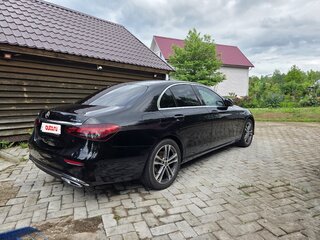 2020 Mercedes-Benz E-Класс 220 d V (W213, S213, C238) Рестайлинг, чёрный, 4090000 рублей, вид 3