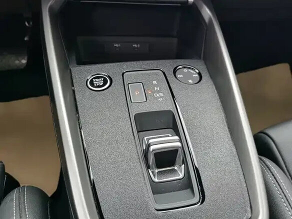 2023 Audi A3 Sportback 35 TFSI IV (8Y), зелёный, 1920911 рублей - вид 17
