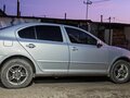 2013 Skoda Octavia II (A5) Рестайлинг, серебристый, 650000 рублей - вид 1