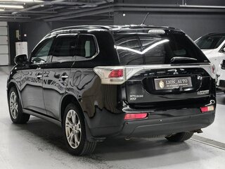 2013 Mitsubishi Outlander III, чёрный, 1730000 рублей, вид 5