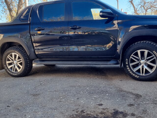 2017 Toyota Hilux VIII, чёрный, 3400000 рублей, вид 5
